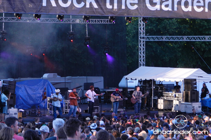 Trampled by Turtles Rock the Garden