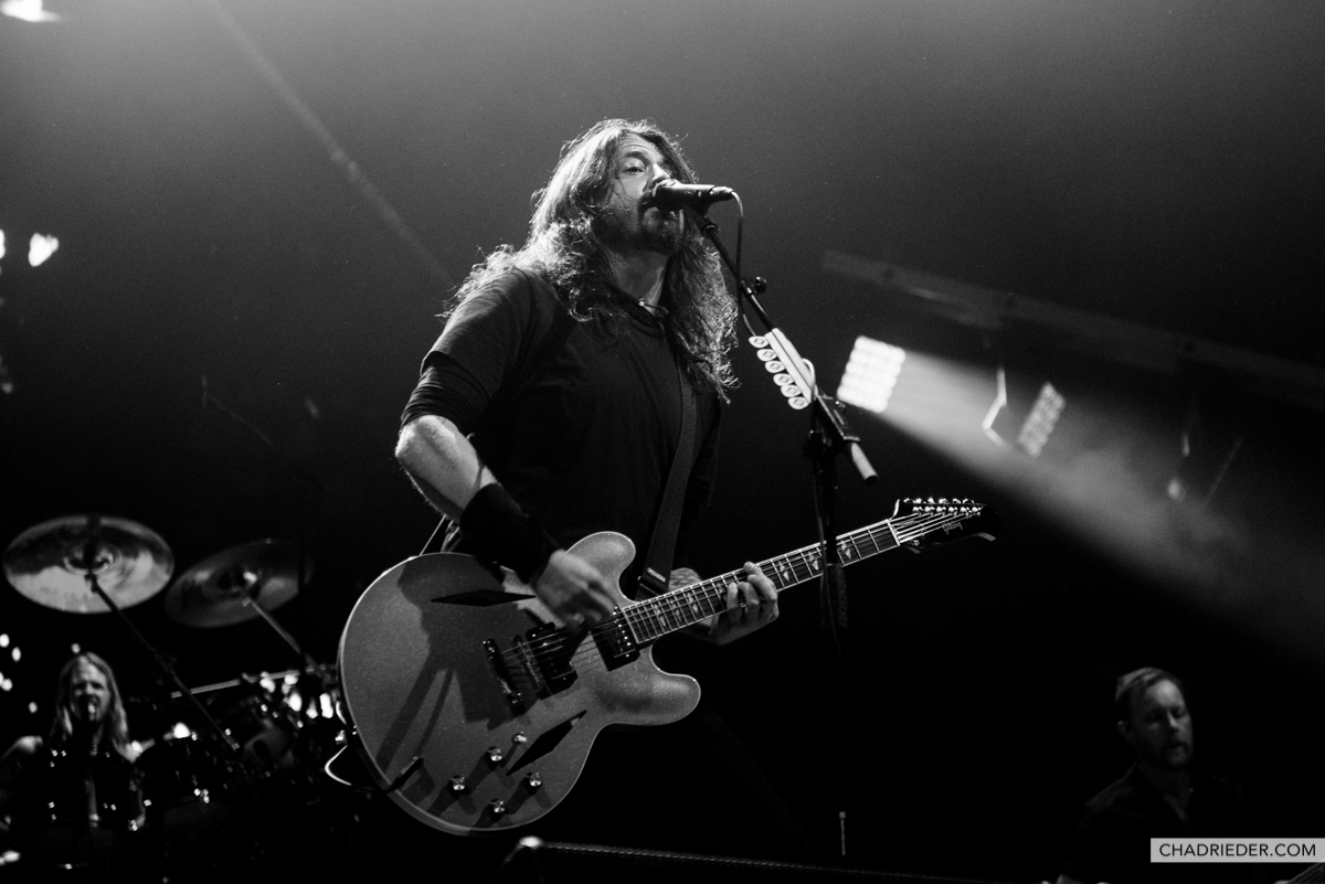 Dave Grohl black white