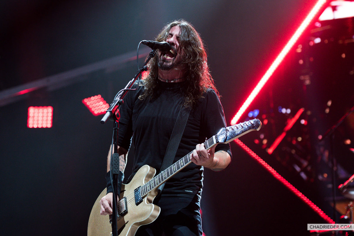 Foo Fighters rock Sioux Falls with stellar performance