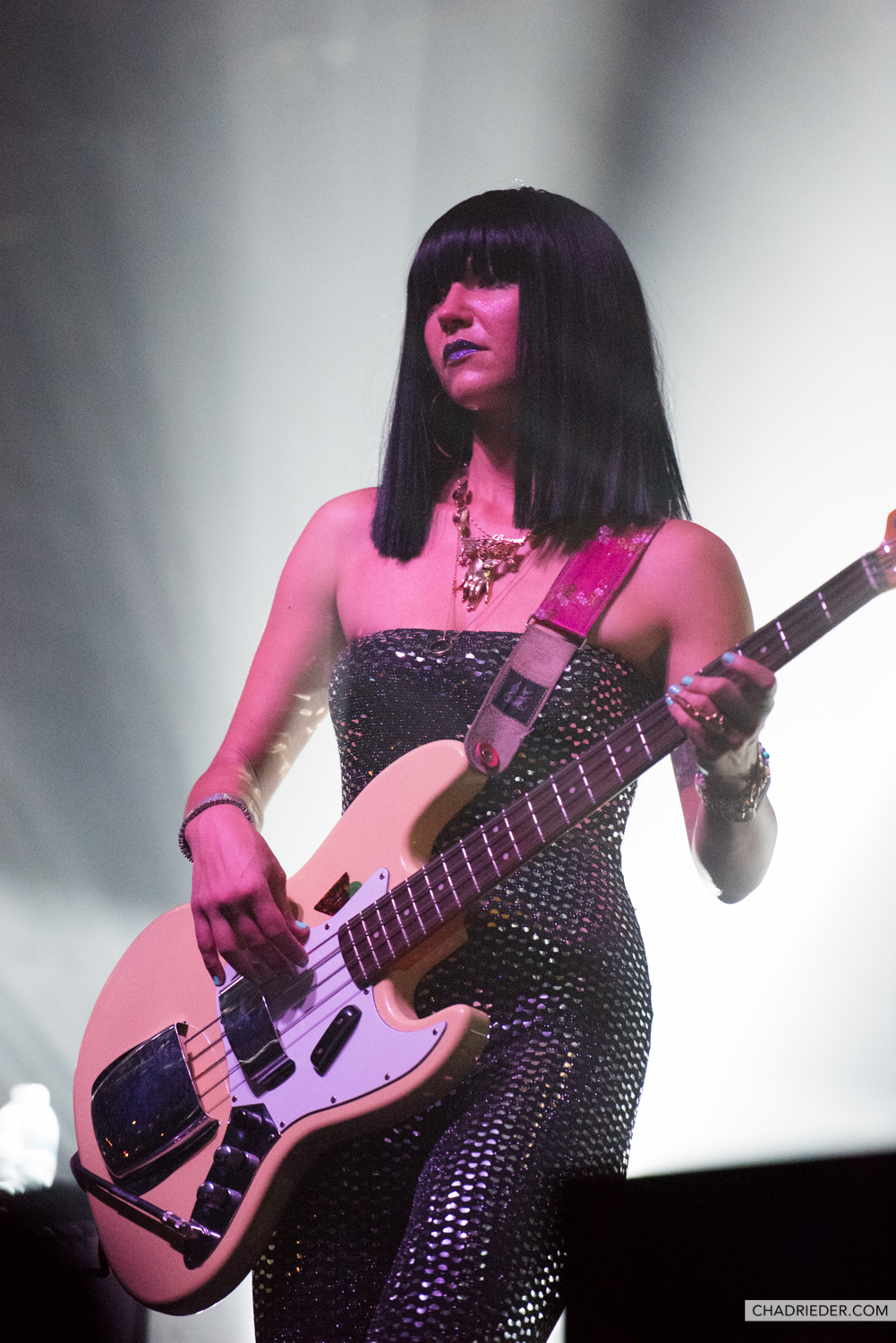 Khruangbin lays down smooth grooves at First Avenue
